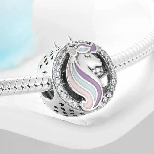 Schönes Einhorn Emaille Charm – Magisch & Stilvoll