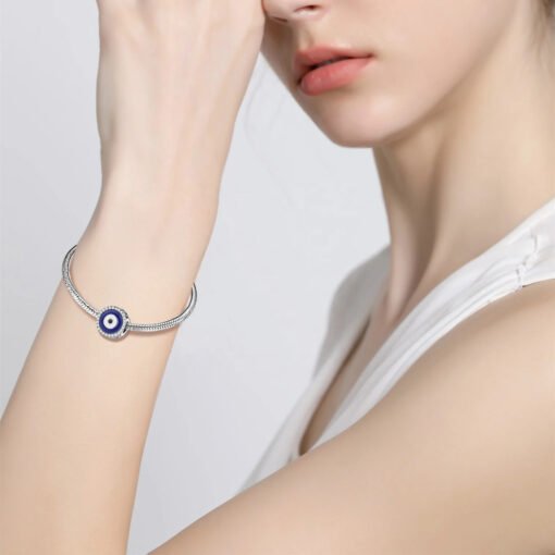 Evil Blue Eye Emaille Charm mit Zirkon – Bild 2